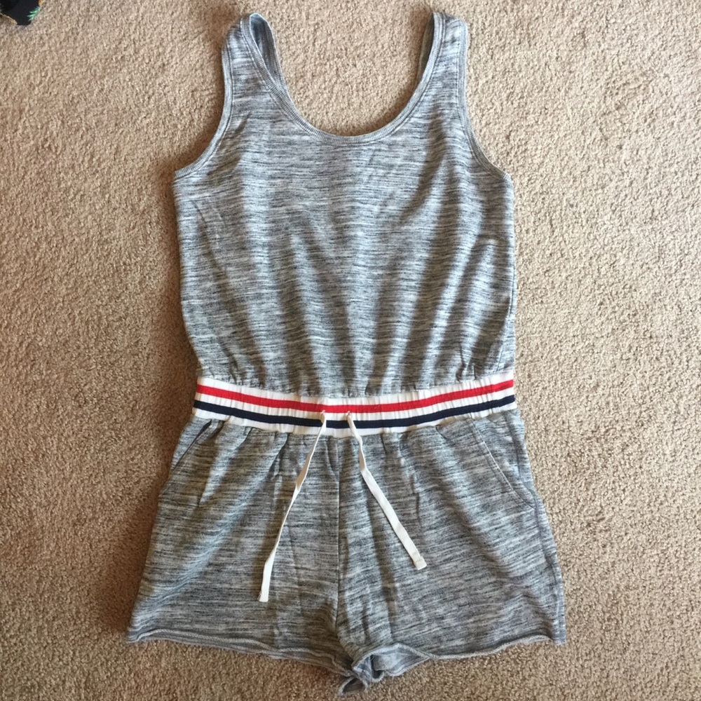 💥 Lounge Romper - Picture 1 of 5